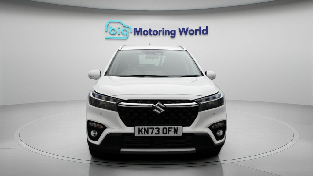 Suzuki S Cross Motion White #2