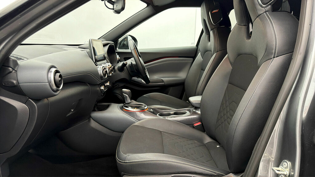 Nissan Juke Tekna Grey #5