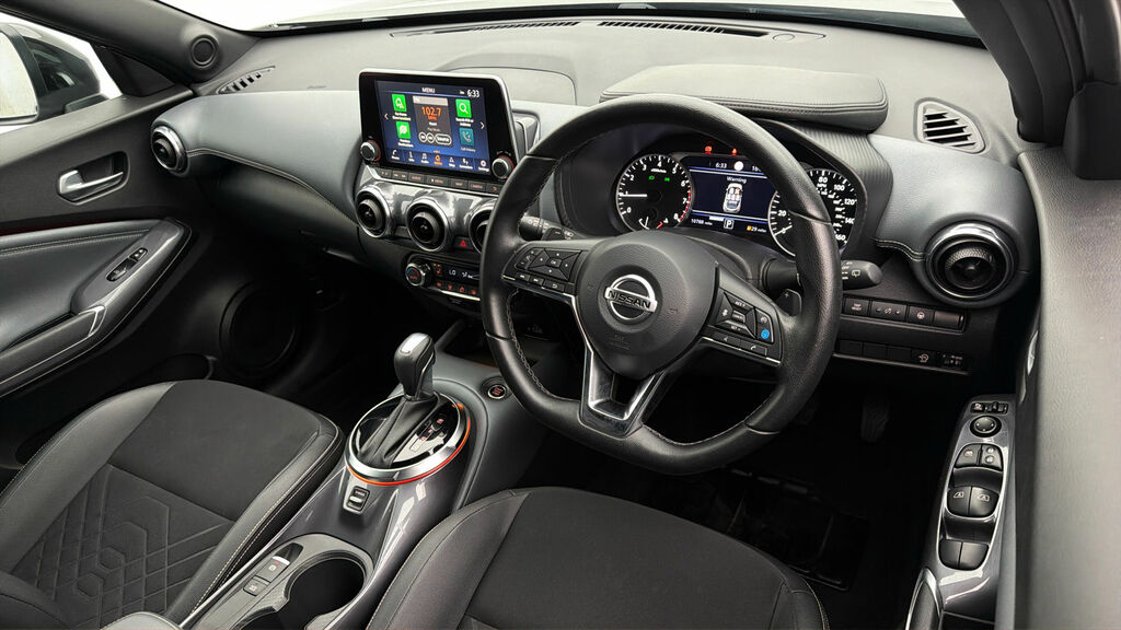 Nissan Juke Tekna Grey