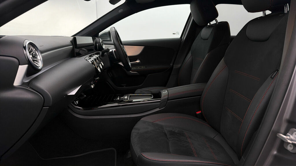 Mercedes-Benz A Class 1.3 A200h Mhev Amg Line Premium 7G-dct Euro 6 S Blue #13