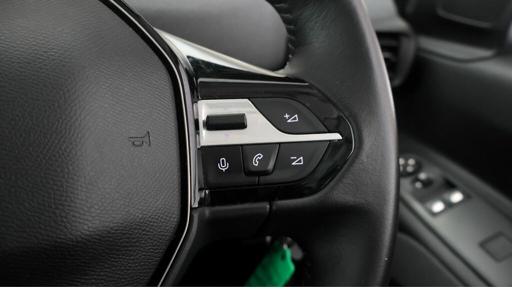 Peugeot e-Rifter 100Kw Allure Long 52Kwh 7 Seat Green #22
