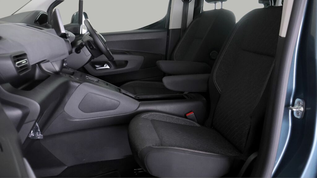 Peugeot e-Rifter 100Kw Allure Long 52Kwh 7 Seat Green #13