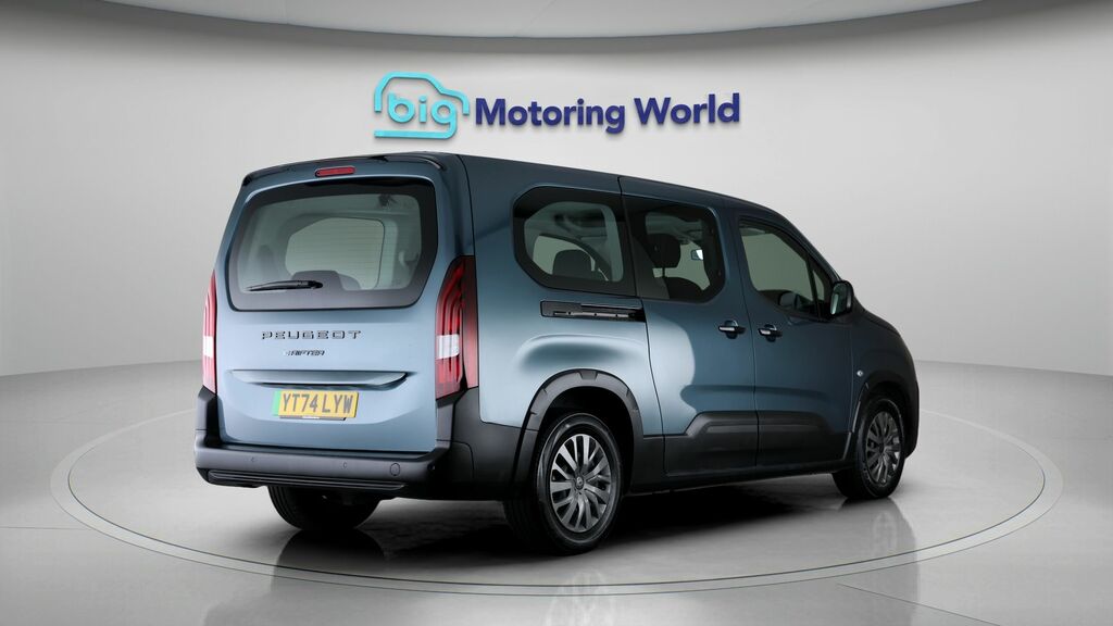 Peugeot e-Rifter 100Kw Allure Long 52Kwh 7 Seat Green #7