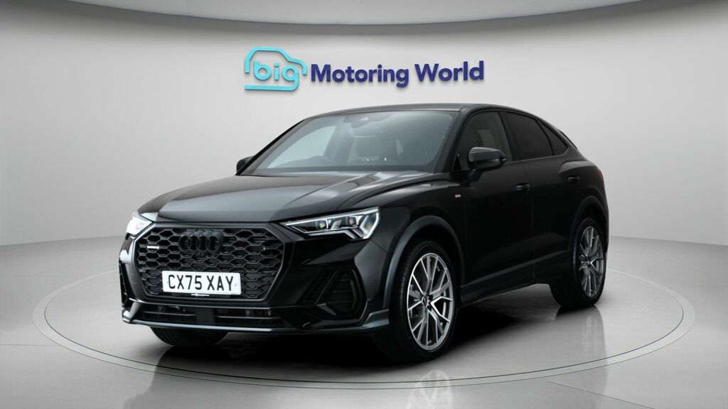 Audi Q3 Black Edition Black #3