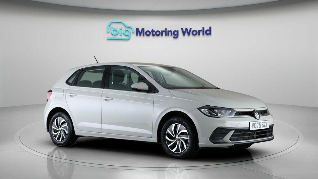 Volkswagen Polo Life Grey