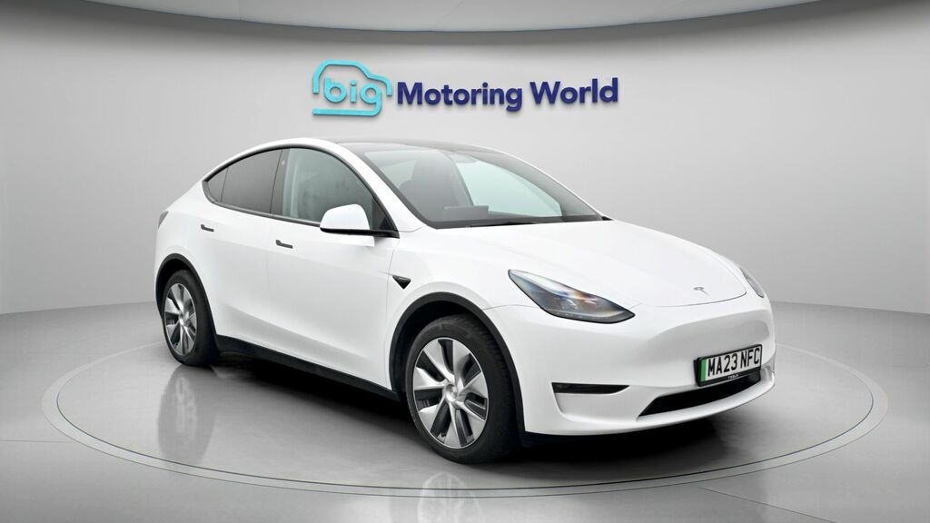 Tesla Model Y Long Range White