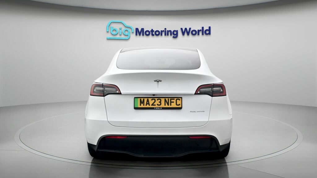 Tesla Model Y Long Range MA23NFC White #6