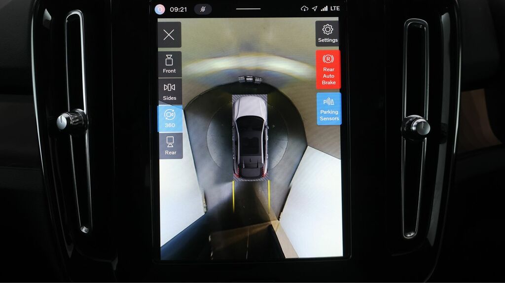 Volvo C40 Twin Motor Recharge Pro Glass Roof, 360 Camera, B Silver #24
