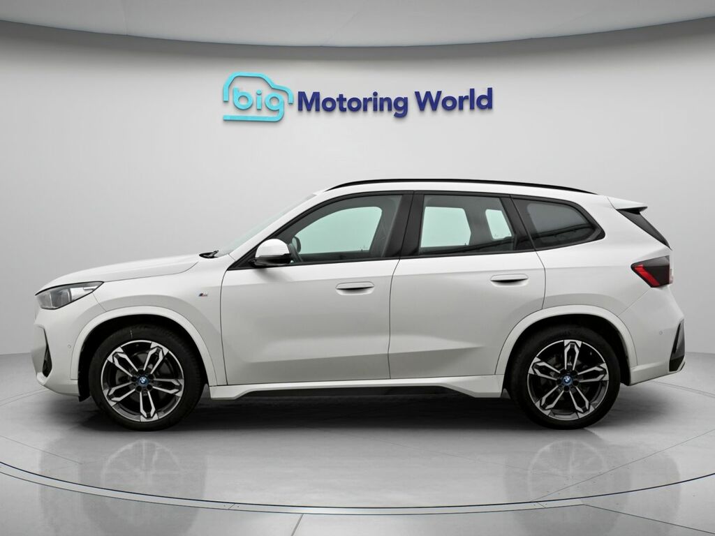 BMW iX1 M Sport White #4