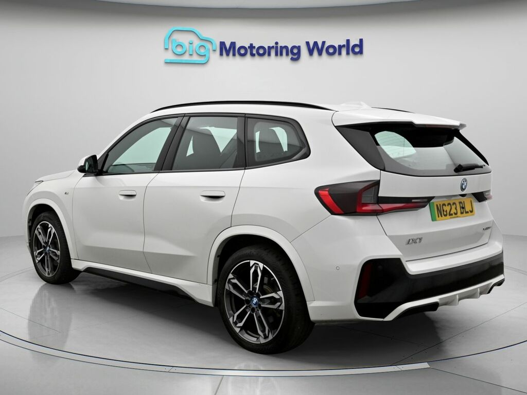 BMW iX1 M Sport White #5