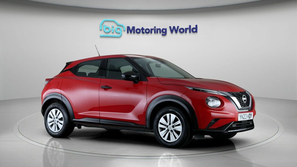 Nissan Juke Visia Red