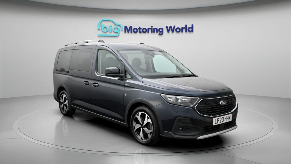 Ford Grand Tourneo Connect Active Blue