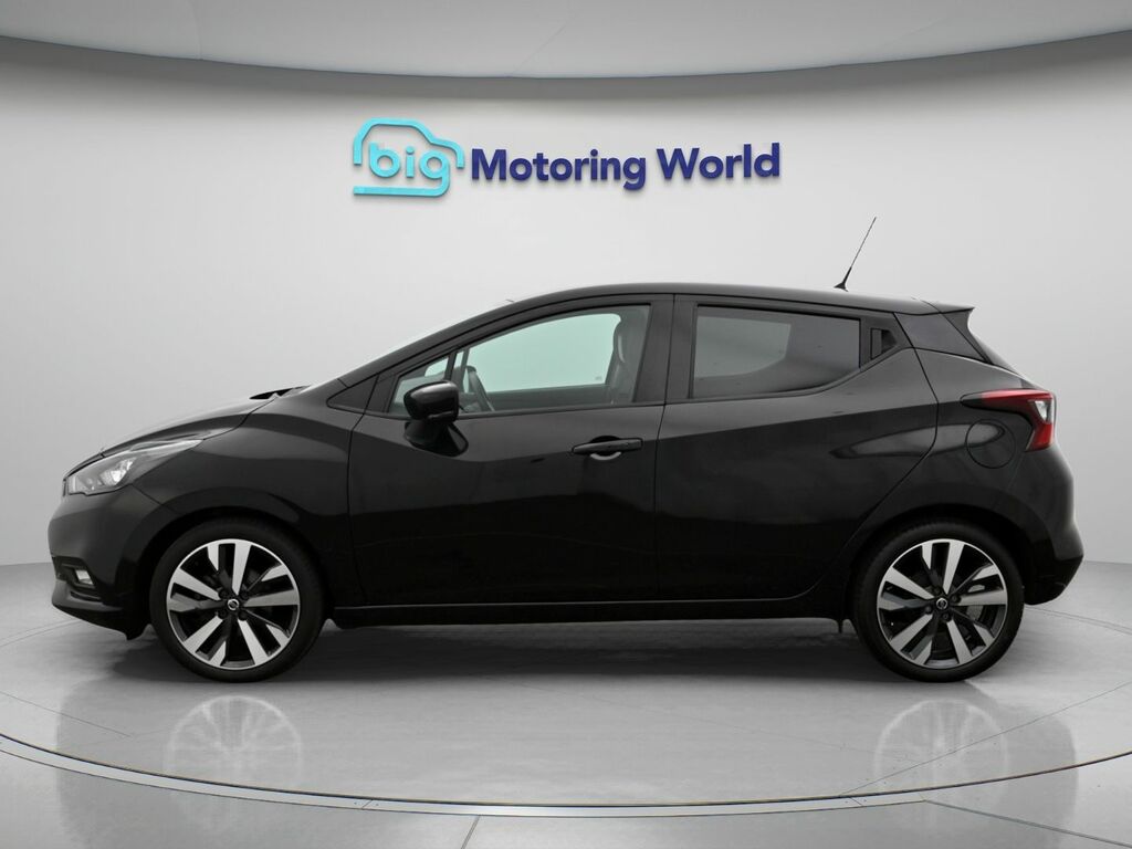 Nissan Micra Tekna Black #4