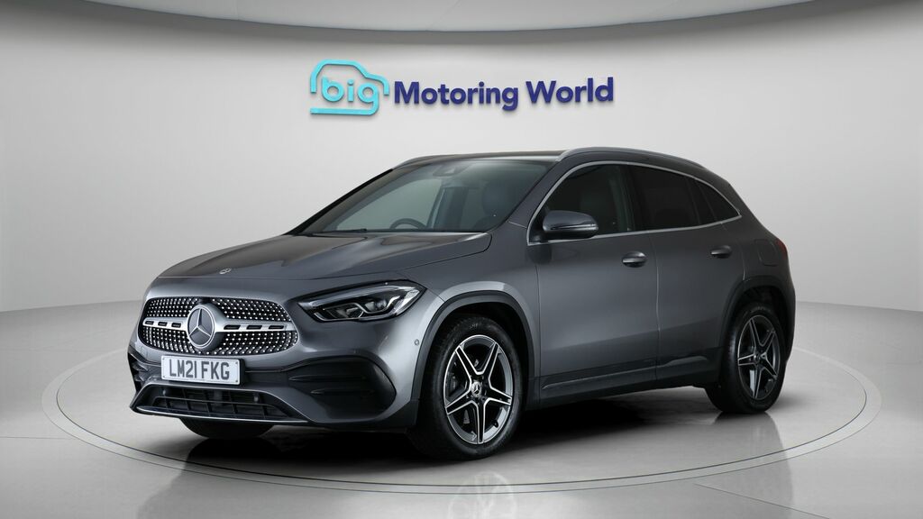 Mercedes-Benz GLA Class Amg Line Grey #3