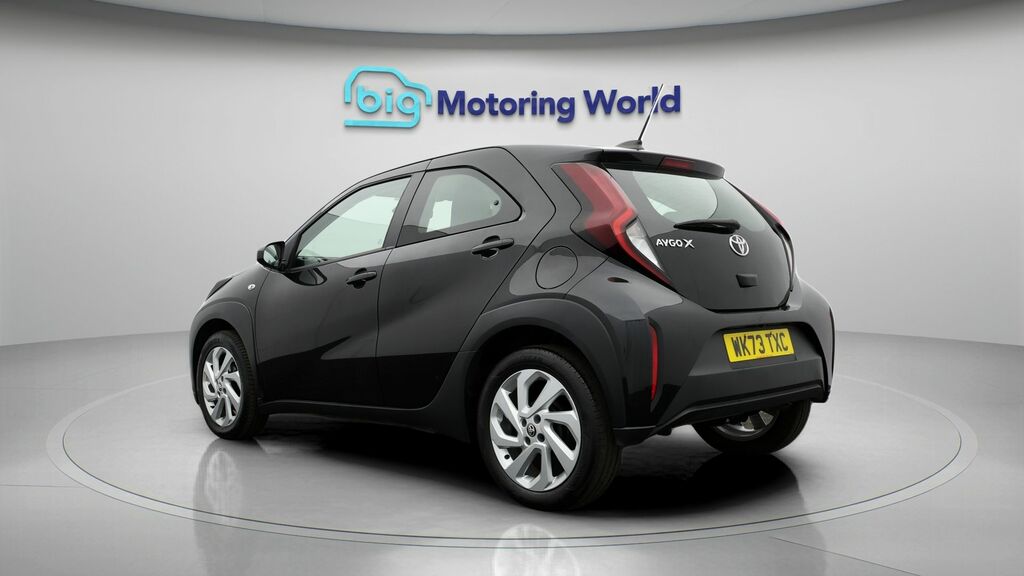 Toyota Aygo X Pure Black #5
