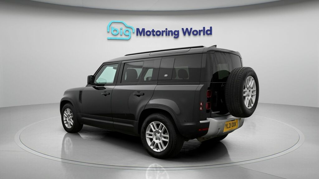 Land Rover Defender 110 S Black #5