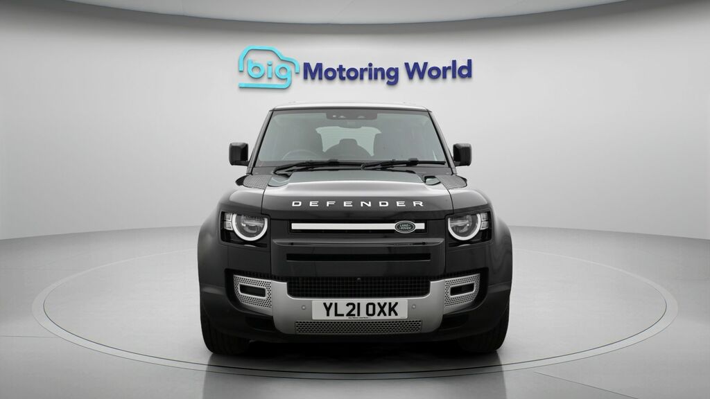 Land Rover Defender 110 S Black #2