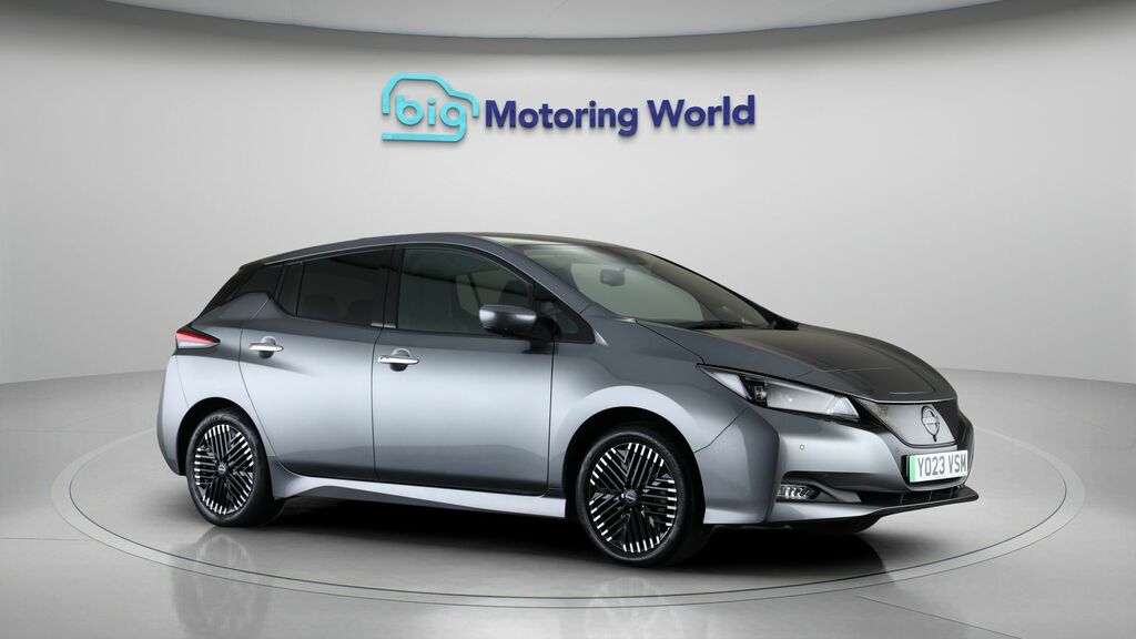 Nissan Leaf Tekna Grey