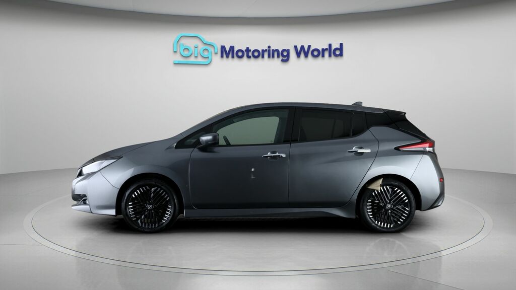Nissan Leaf Tekna Grey #4