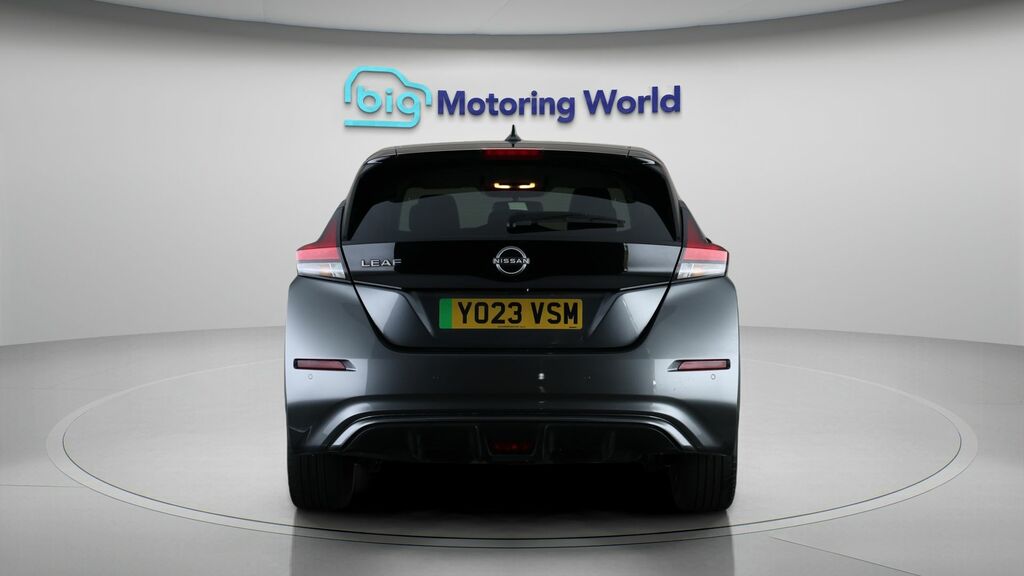 Nissan Leaf Tekna Grey #6