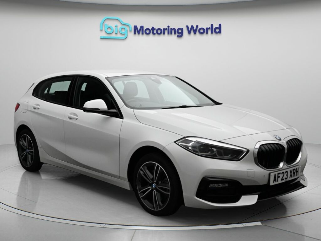 BMW 1 Series Sport White