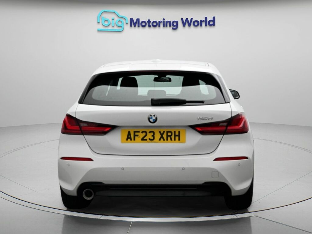 BMW 1 Series Sport White #6