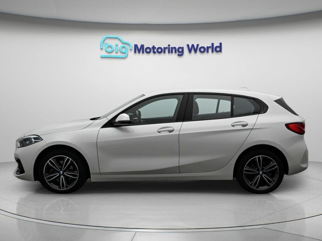 BMW 1 Series Sport White #4