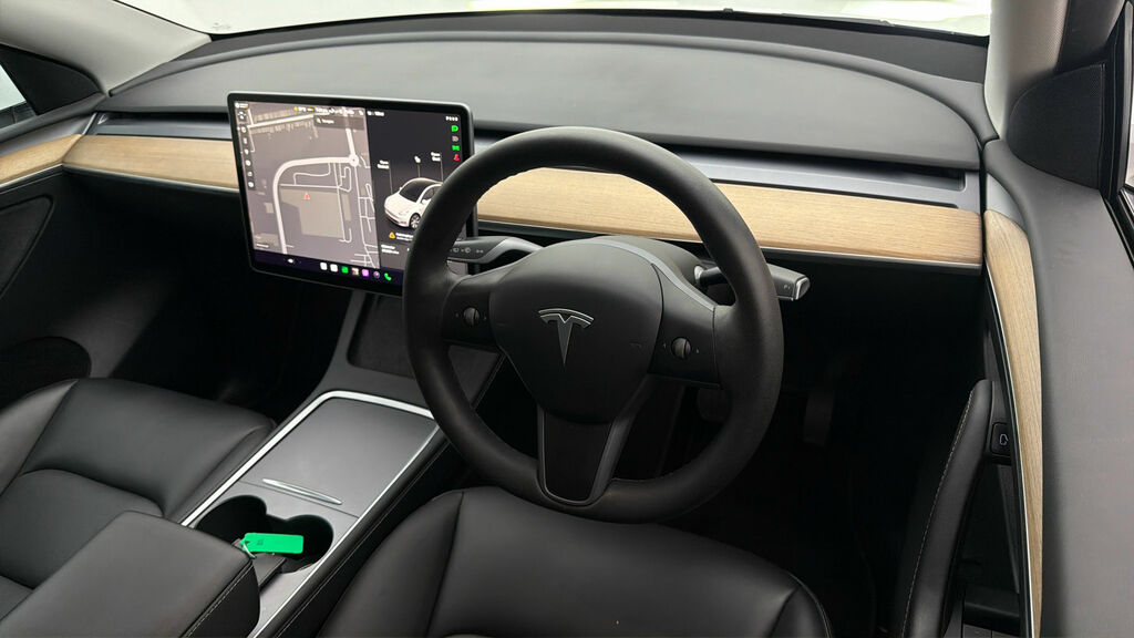 Tesla Model Y Long Range White