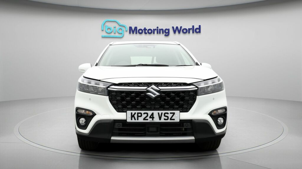 Suzuki S Cross Motion White #2