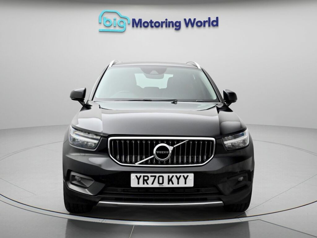 Volvo XC40 Inscription Pro Black #2