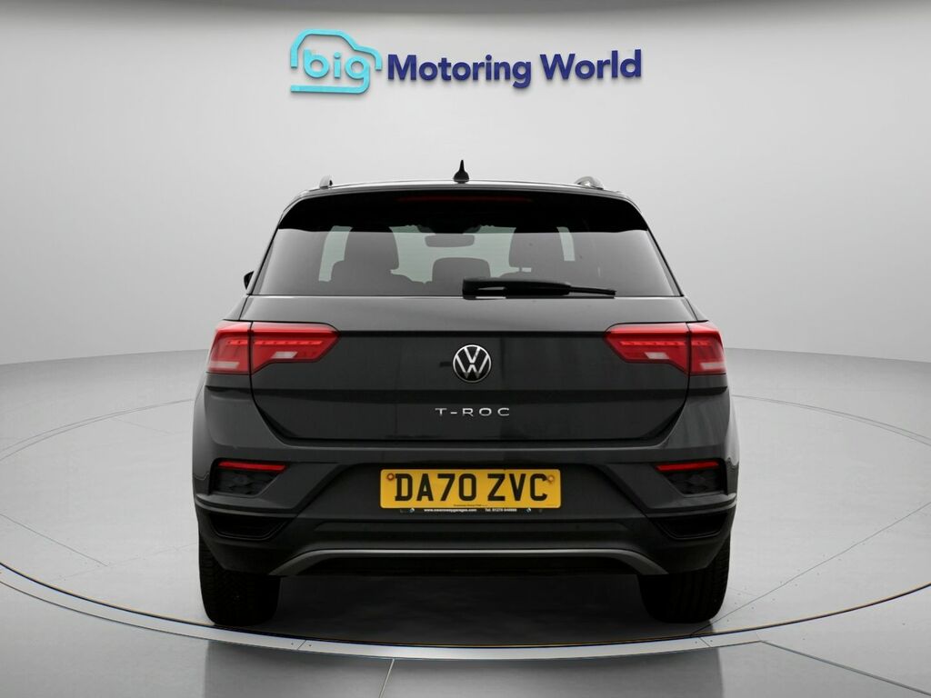 Volkswagen T-Roc R-line 1.5 Tsi 150Ps Evo 7-Speed Dsg White #6