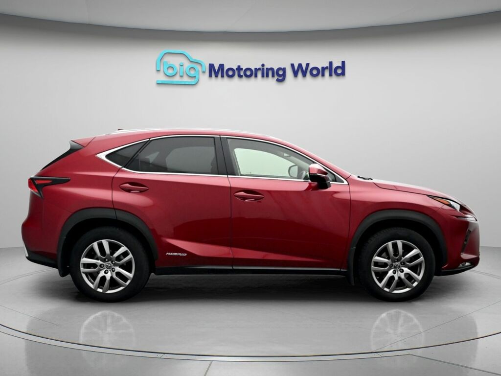 Lexus NX Estate 2.5 300H Takumi Silver #8