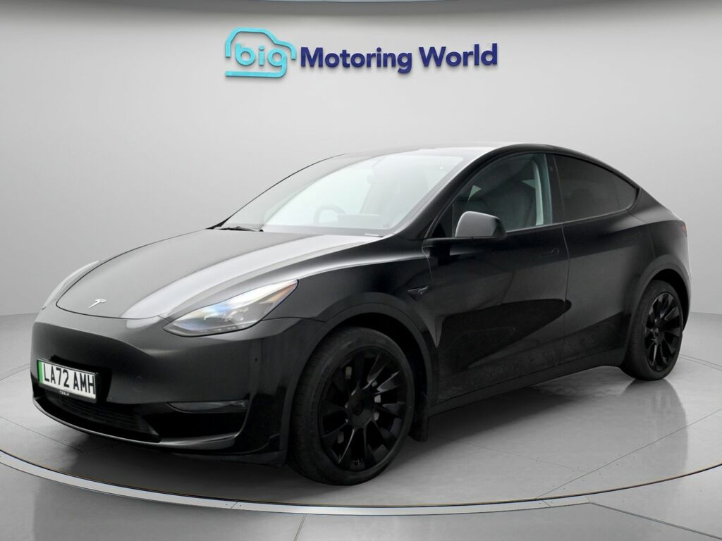 Tesla Model Y Long Range LA72AMH Black #3