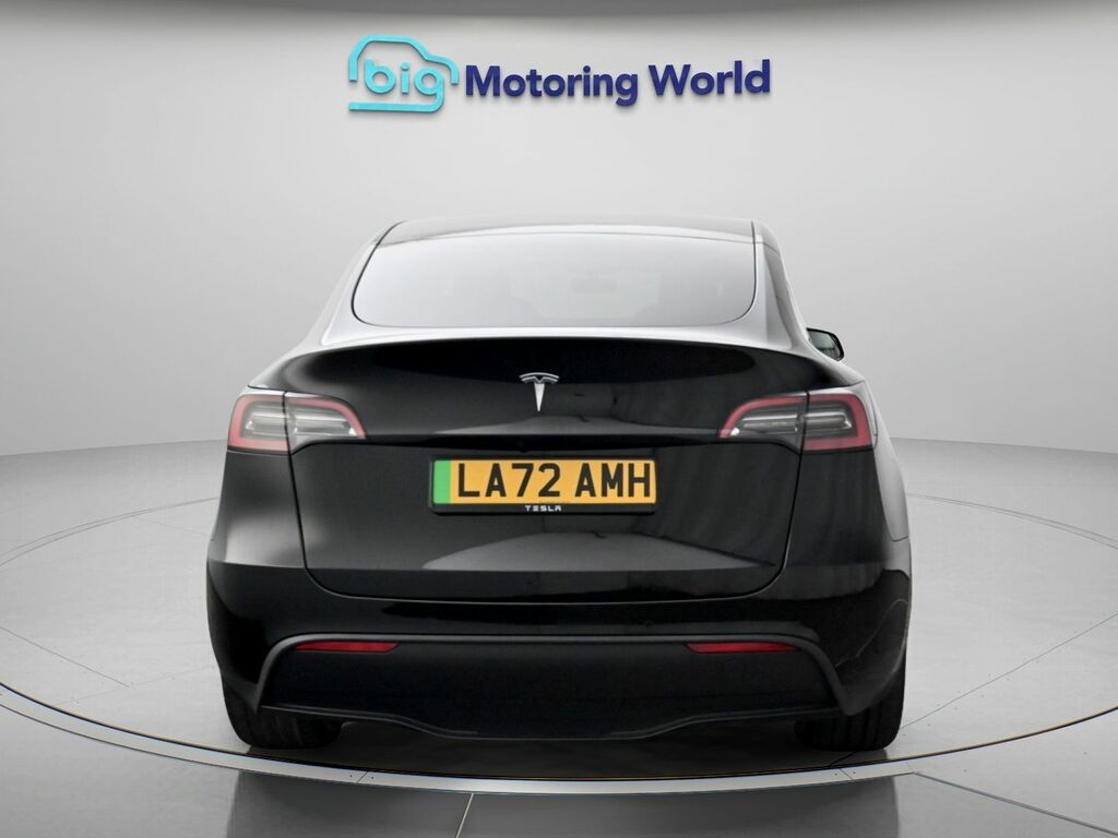 Tesla Model Y Long Range LA72AMH Black #6