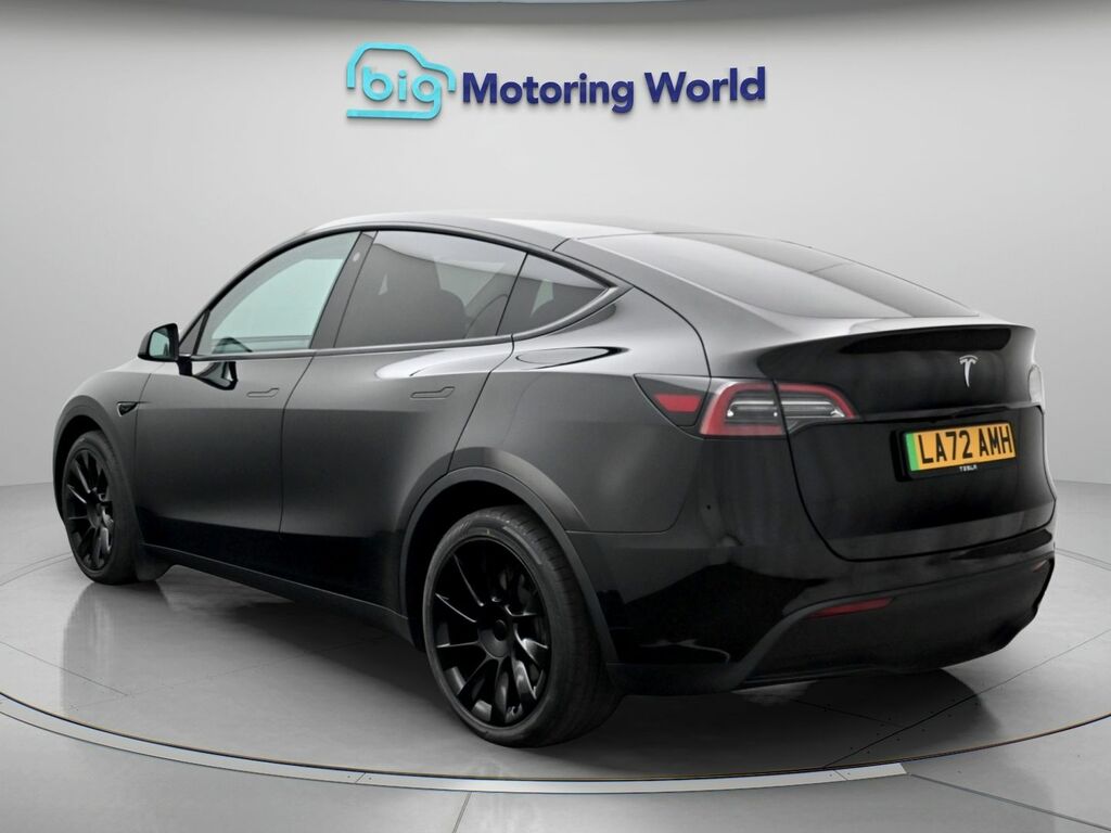 Tesla Model Y Long Range LA72AMH Black #5