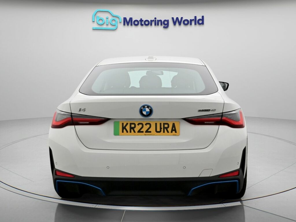 BMW i4 Sport White #6