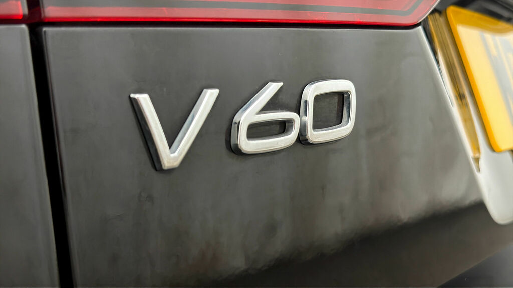 Volvo V60 2.0 B3 Mhev Momentum Estate Hybrid Dct Blue #21