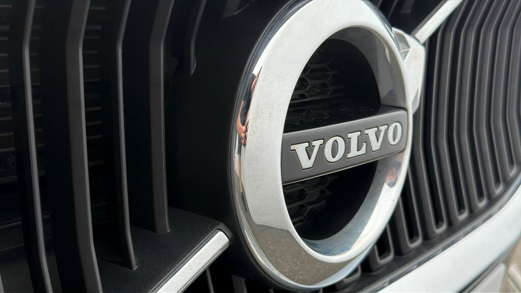 Volvo V60 2.0 B3 Mhev Momentum Estate Hybrid Dct Blue #20
