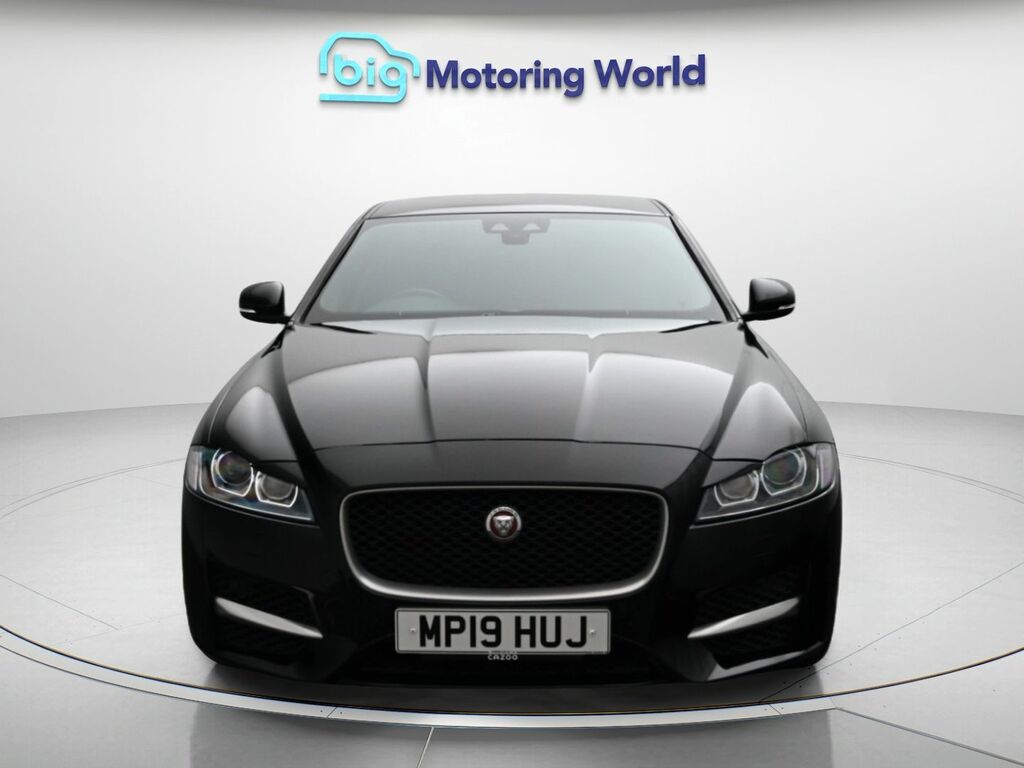 Jaguar XF R-sport Black #2