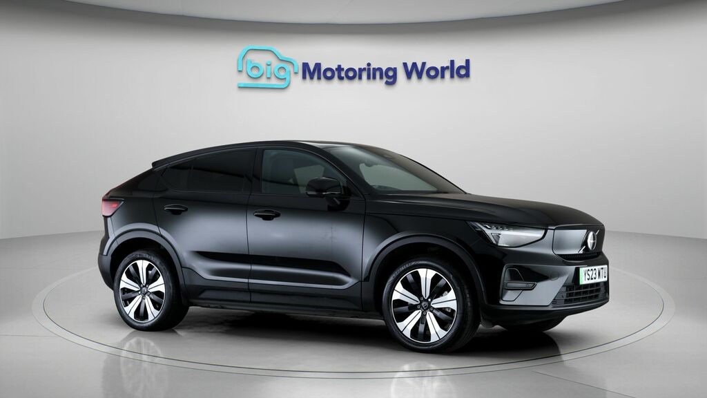 Volvo C40 Core Black