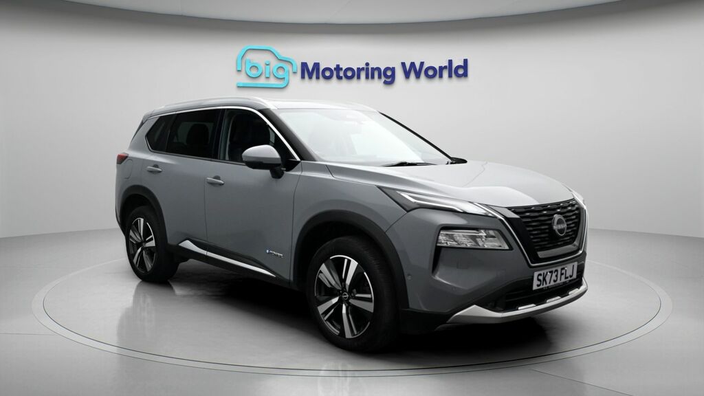 Nissan X-Trail Tekna Grey