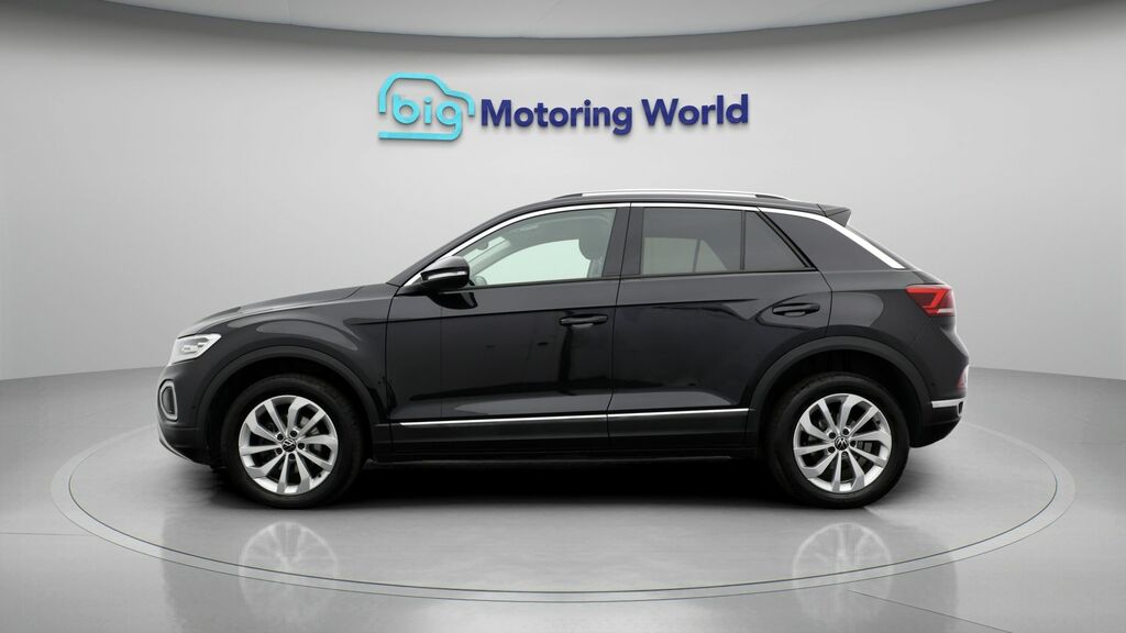 Volkswagen T-Roc Style Black #4