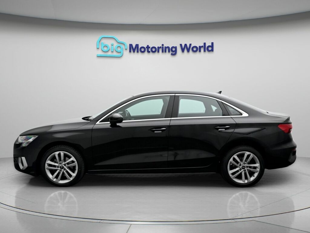 Audi A3 Sport Black #4