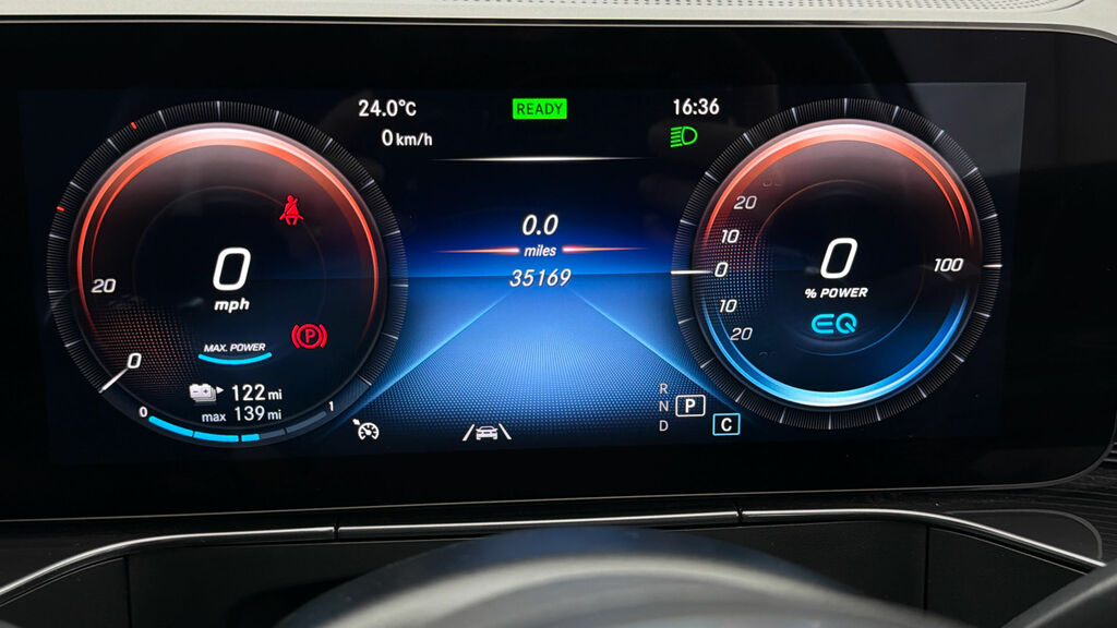 Mercedes-Benz EQC Mercedes-benz Eqc Eqc 400 80Kwh Amg Line Premium Grey #25