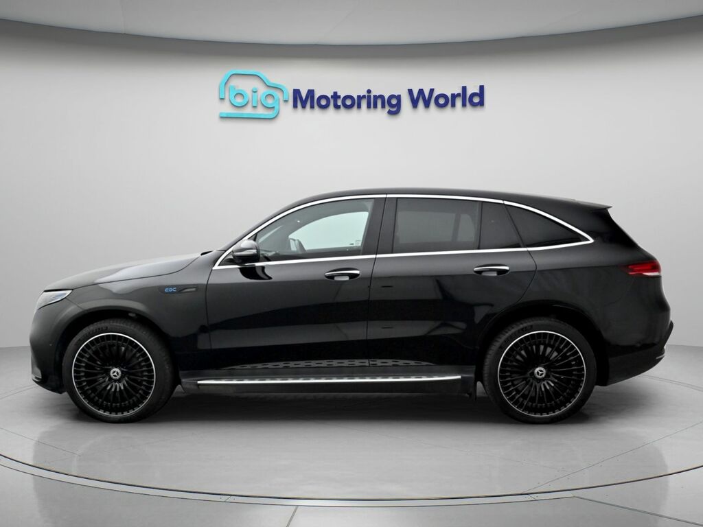 Mercedes-Benz EQC Amg Line Black #4