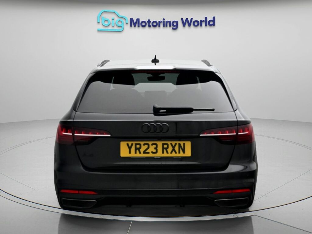Audi A4 Avant Black Edition Black #6
