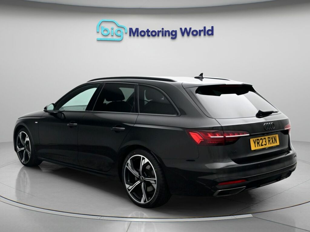 Audi A4 Avant Black Edition Black #5