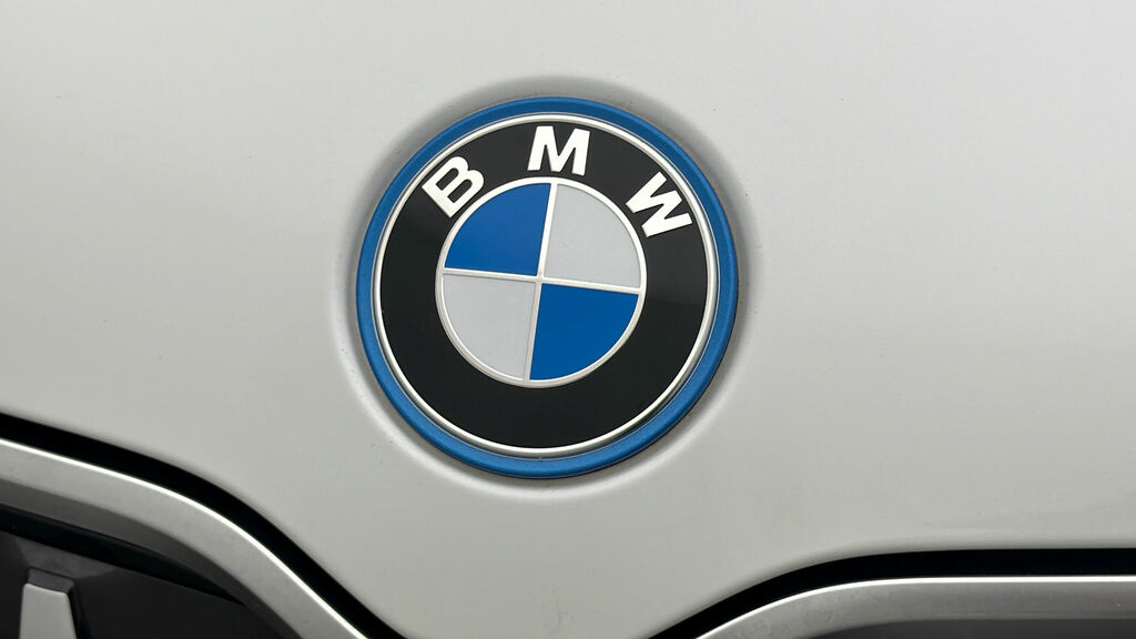 BMW iX1 30 66.5Kwh M Sport Xdrive 11Kw Charger Blue #20