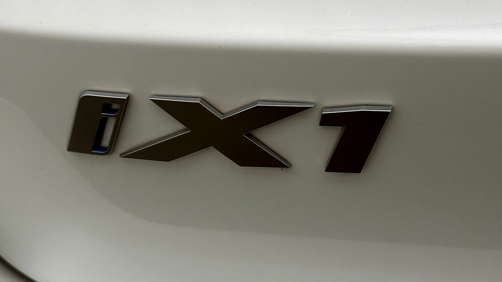 BMW iX1 30 66.5Kwh M Sport Xdrive 11Kw Charger Blue #19