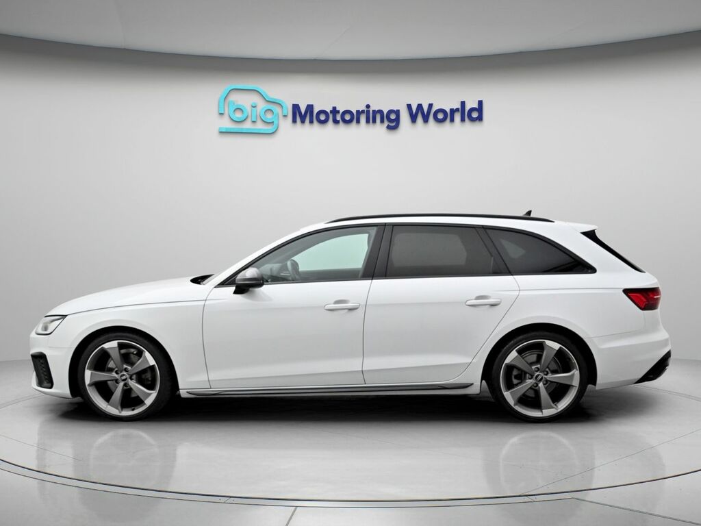 Audi A4 Avant Black Edition White #4